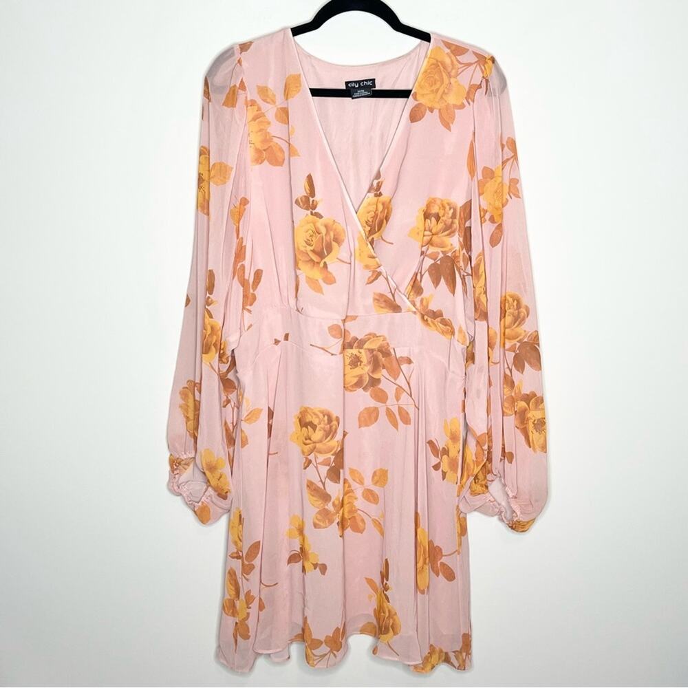 CITY CHIC blush pink floral surplice short boho floral dress size 18 spring - Picture 3 of 8